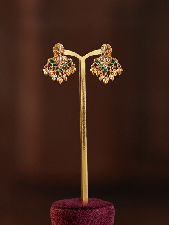 Sezhumai Earring