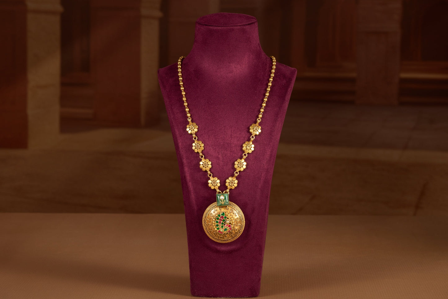 Iniyaval Necklace