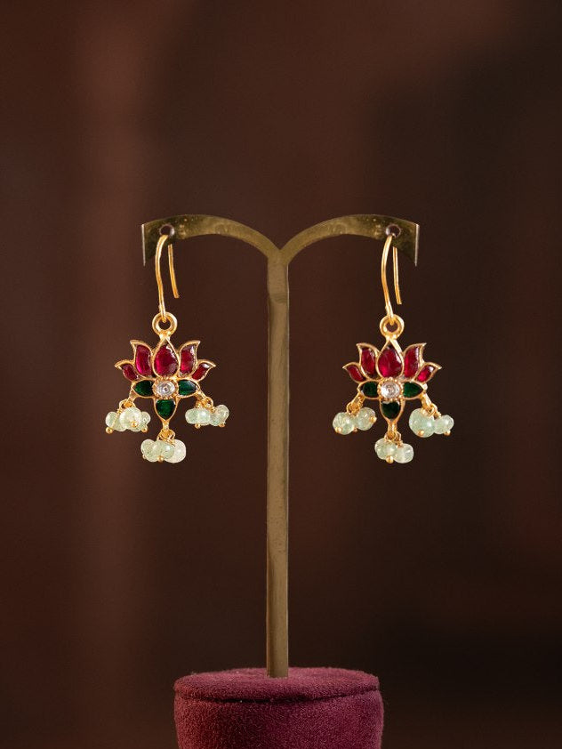 Gnayiru Earring