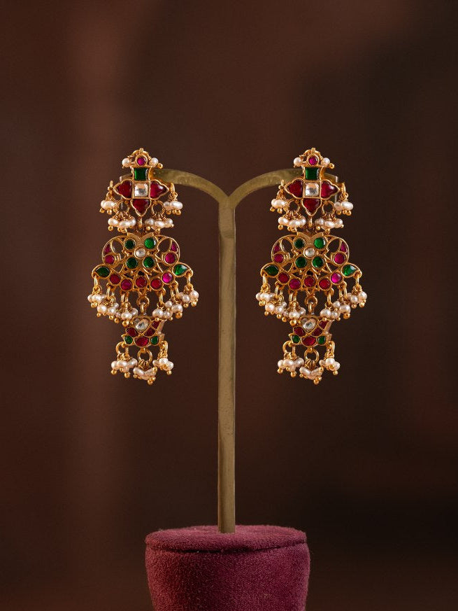Neelavizhi Earring