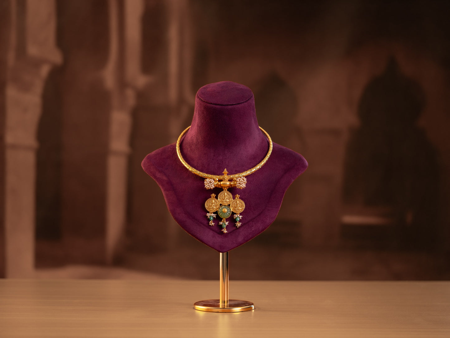 Vaiyagam Pendant