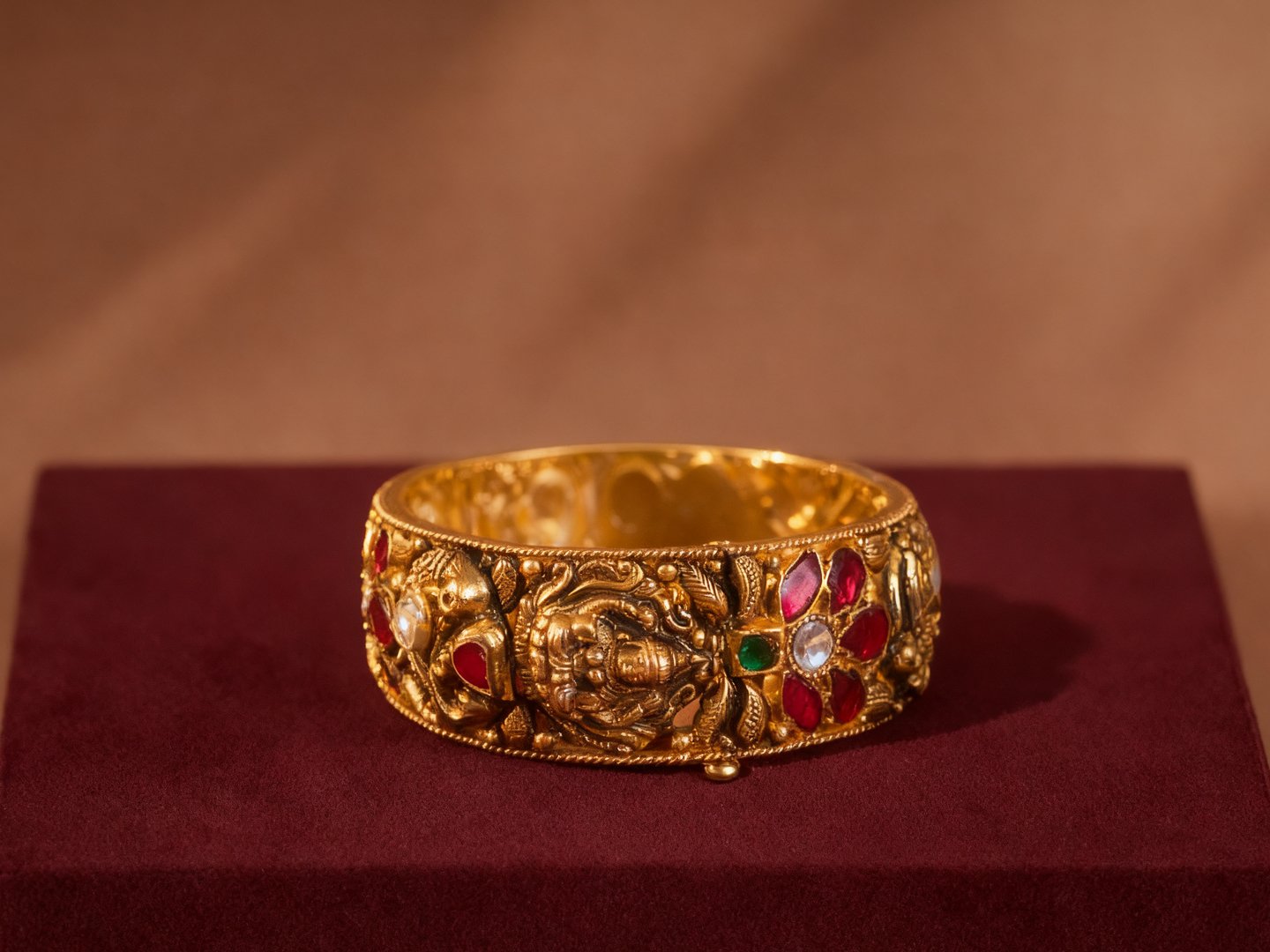 Shenbagam bangle