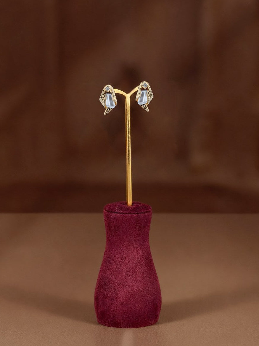 Lily Earring