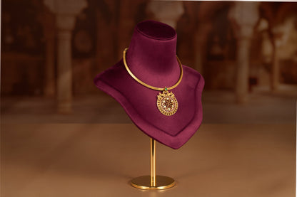 Mughil Necklace