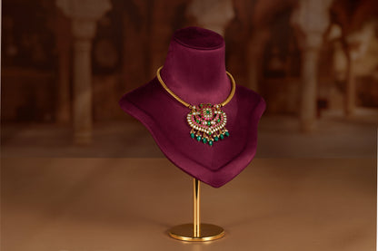 Thaazham Necklace