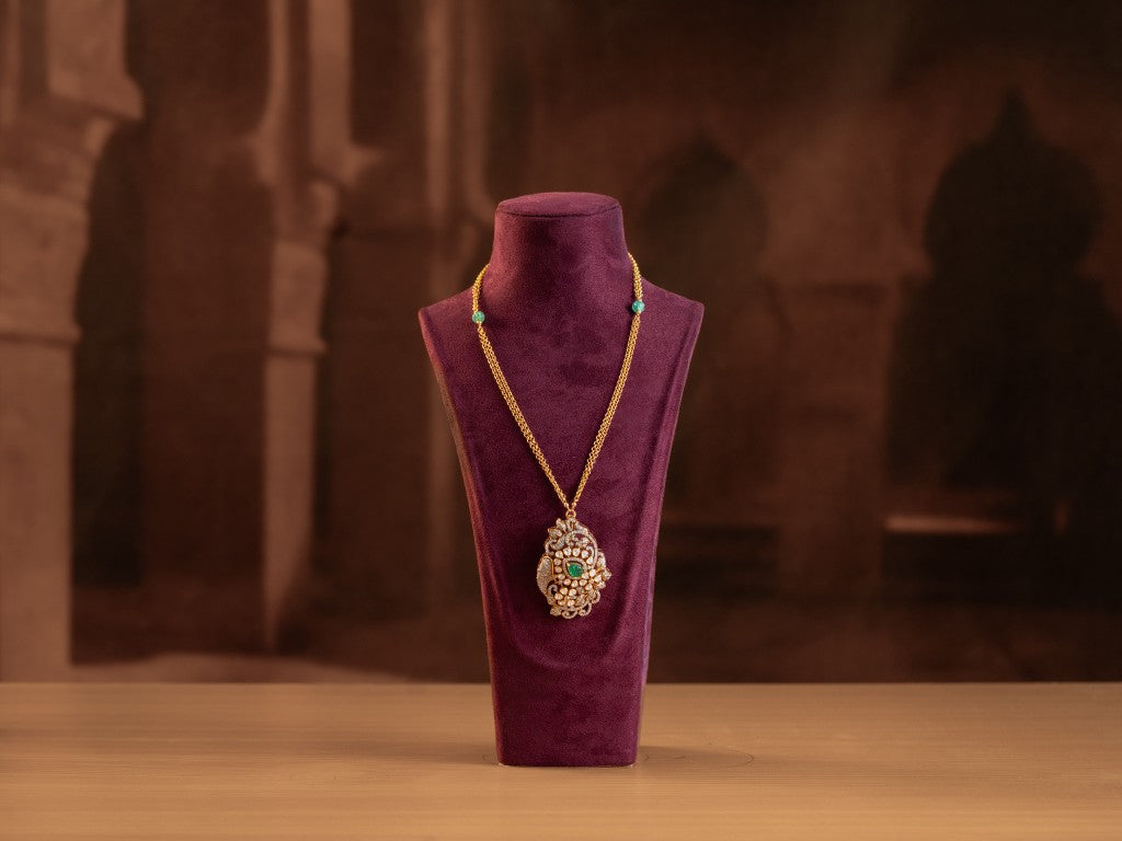 Nenaivu Neckwear Set