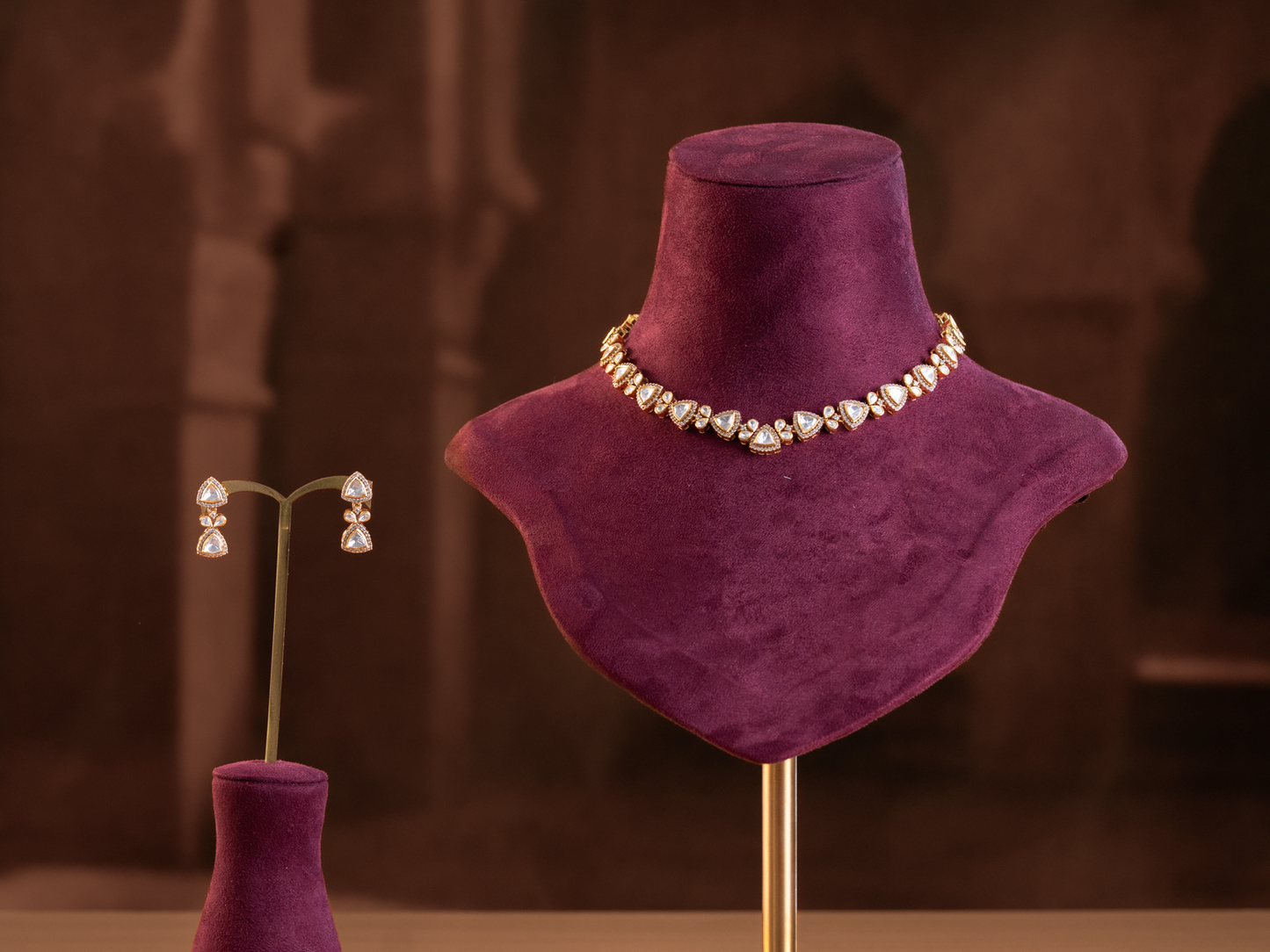 Nilavoli Neckwear Set