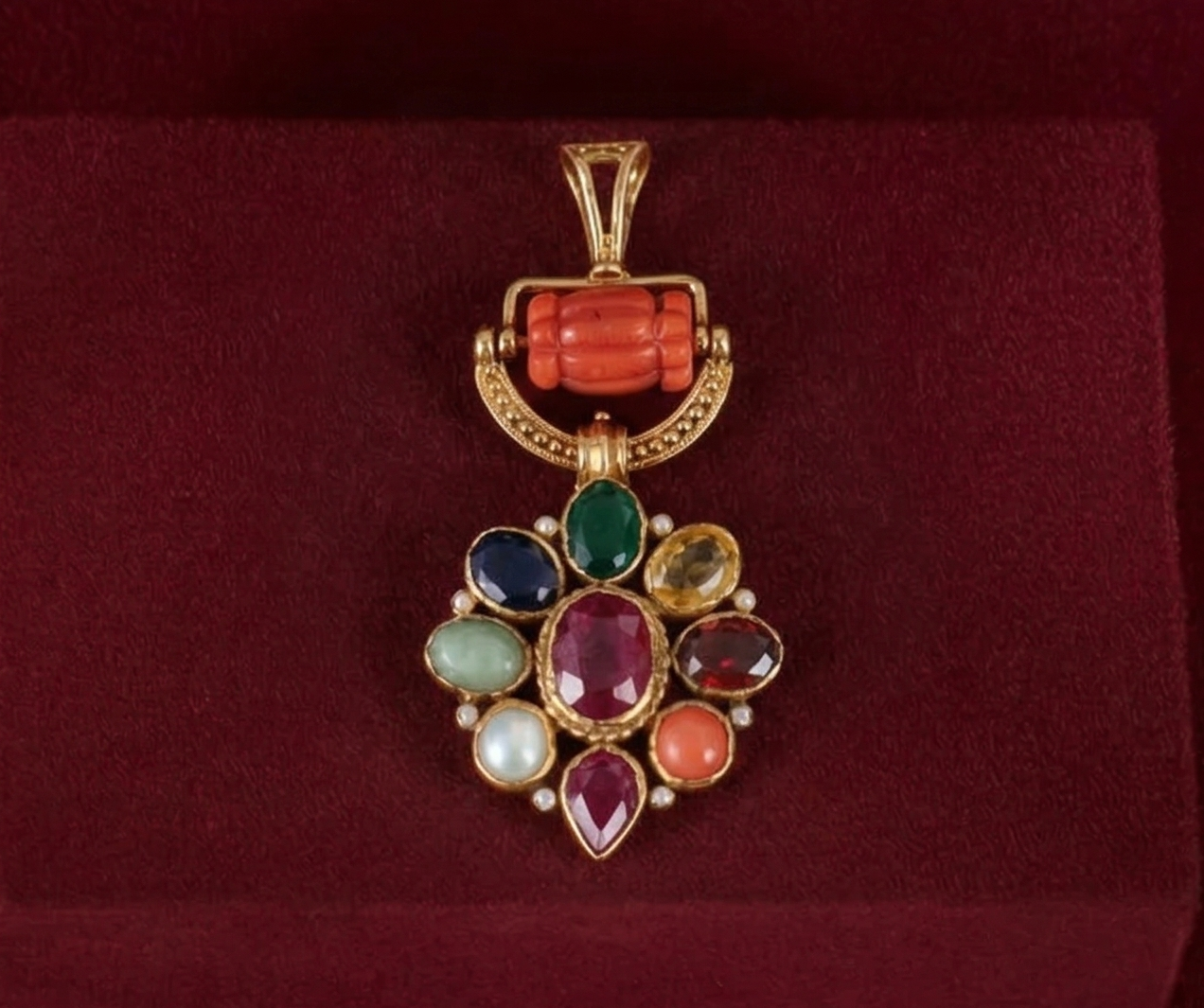Navarathna Pendant