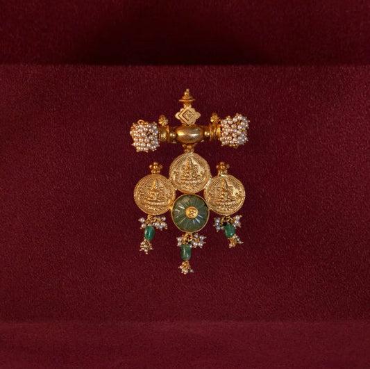 Vaiyagam Pendant