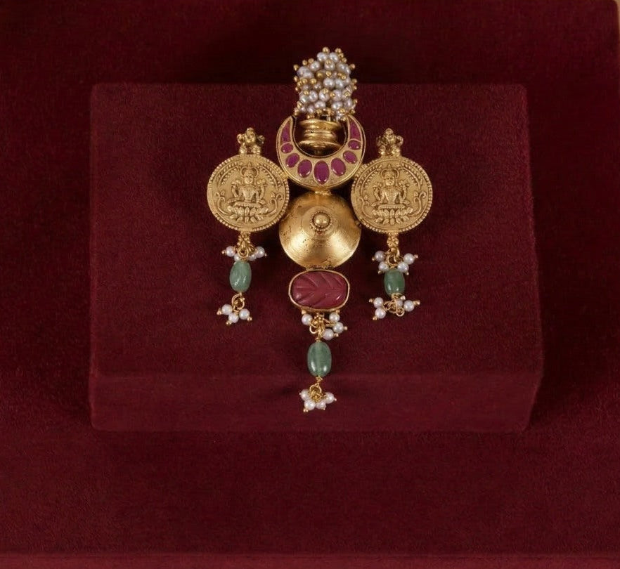 Kaarthigai Pendant